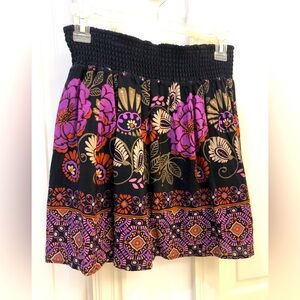 Silk Mini Skirt! With black lining underneath. Super fun and sways and moves!
